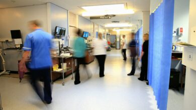 12-hour A&E delays reach unprecedented peak in England