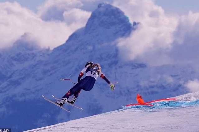 Lindsey Vonn speaks out on crash that cut short Olympic dreams and injury update