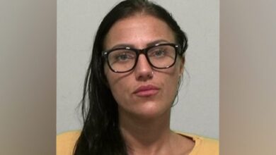 Striking off of nurse over illicit phone supply to prison for drugs gang