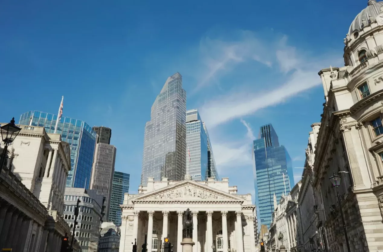 A graph showing the recent trajectory of UK interest rates.