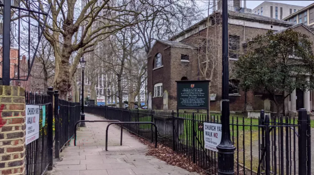 Discover the Historic Pathway of Church Yard Walk in Paddington's W2 District