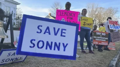 Non-murdering death row inmate granted eleventh-hour reprieve
