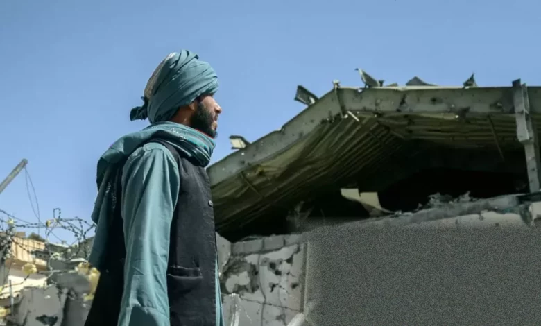 Pakistan strikes militant bases inside Afghanistan amid ongoing clashes