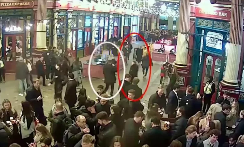 Undercover officers target bag thieves at Leadenhall Market pubs