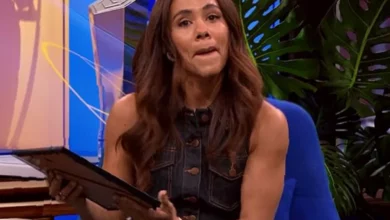 Alex Scott wiping away tears during the final Football Focus broadcast on BBC One