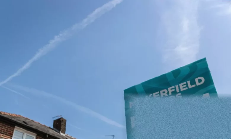 Turquoise Reform UK banners lining roads in the Makerfield constituency