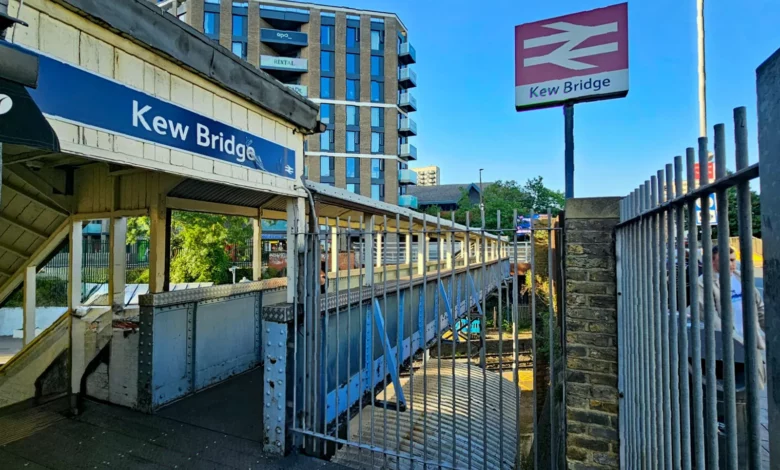 Kew Bridge station entrance with stairs leading up from the platform to the road