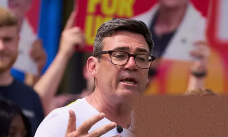 Andy Burnham arrives at Westminster in a black cab from Euston station with two aides