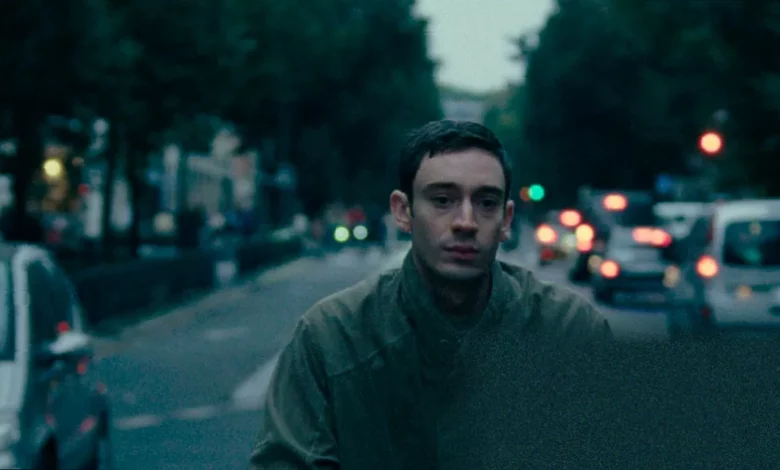 A young man searches for a private place to masturbate across Paris in the film Nino.