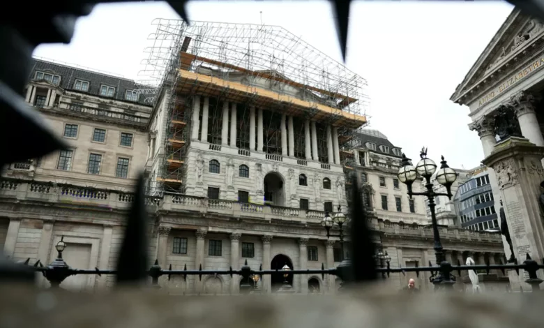 Bank of England building in London ahead of interest rate decision